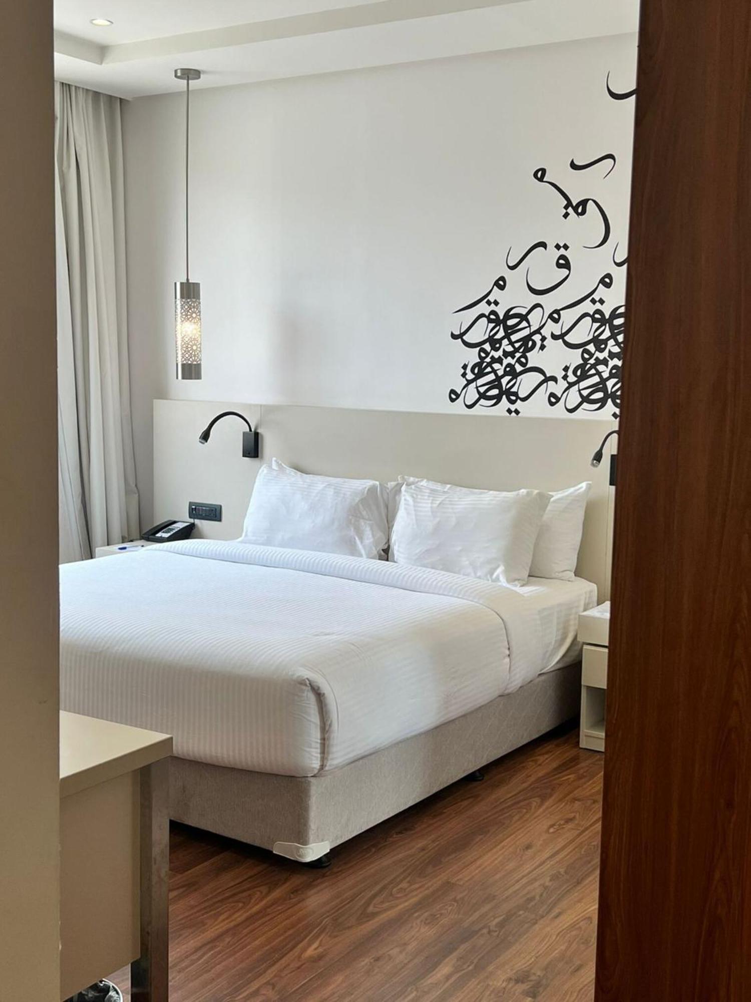 Landmark Hotel & Suites เจดดาห์ ภายนอก รูปภาพ