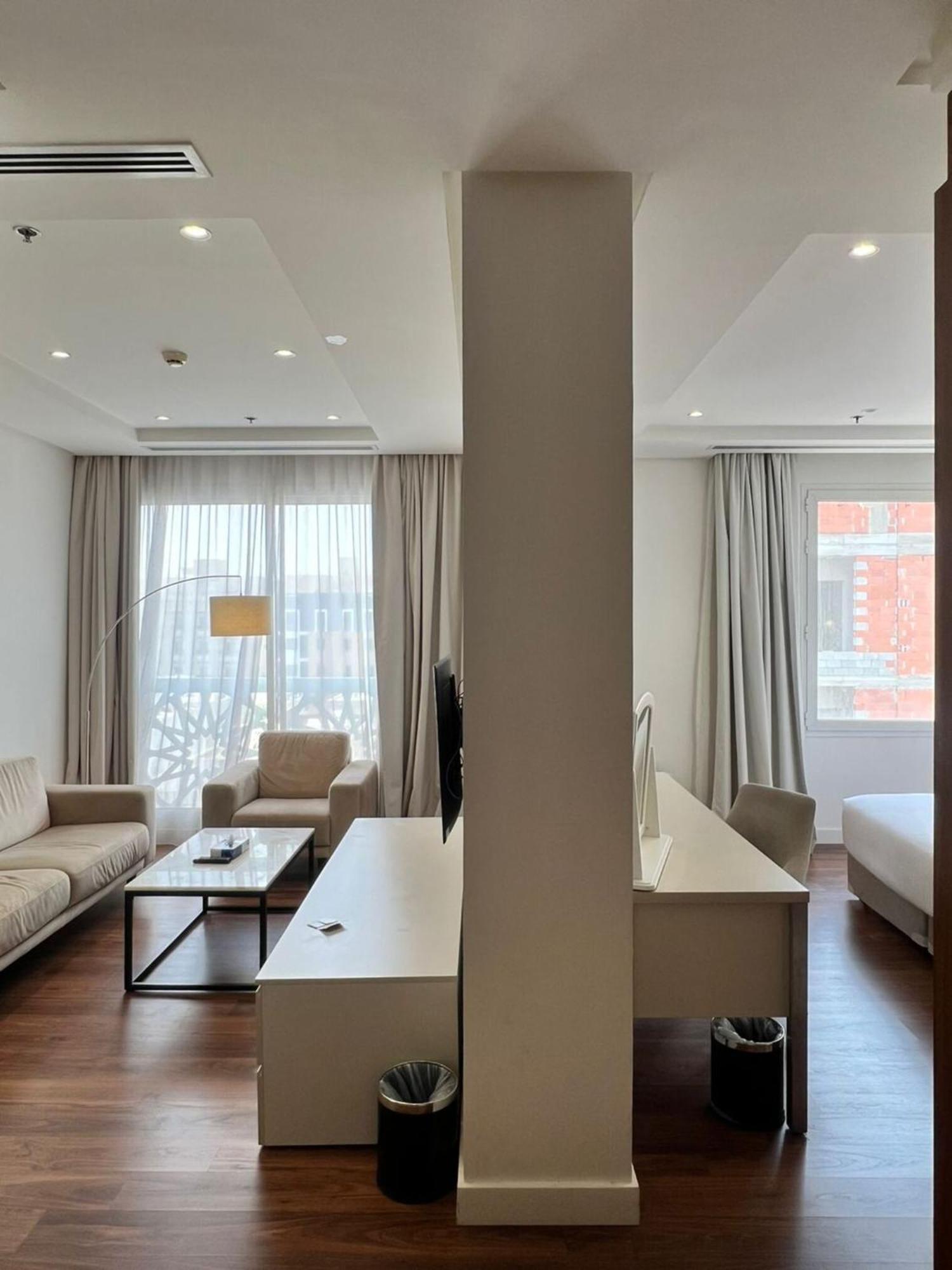 Landmark Hotel & Suites เจดดาห์ ภายนอก รูปภาพ